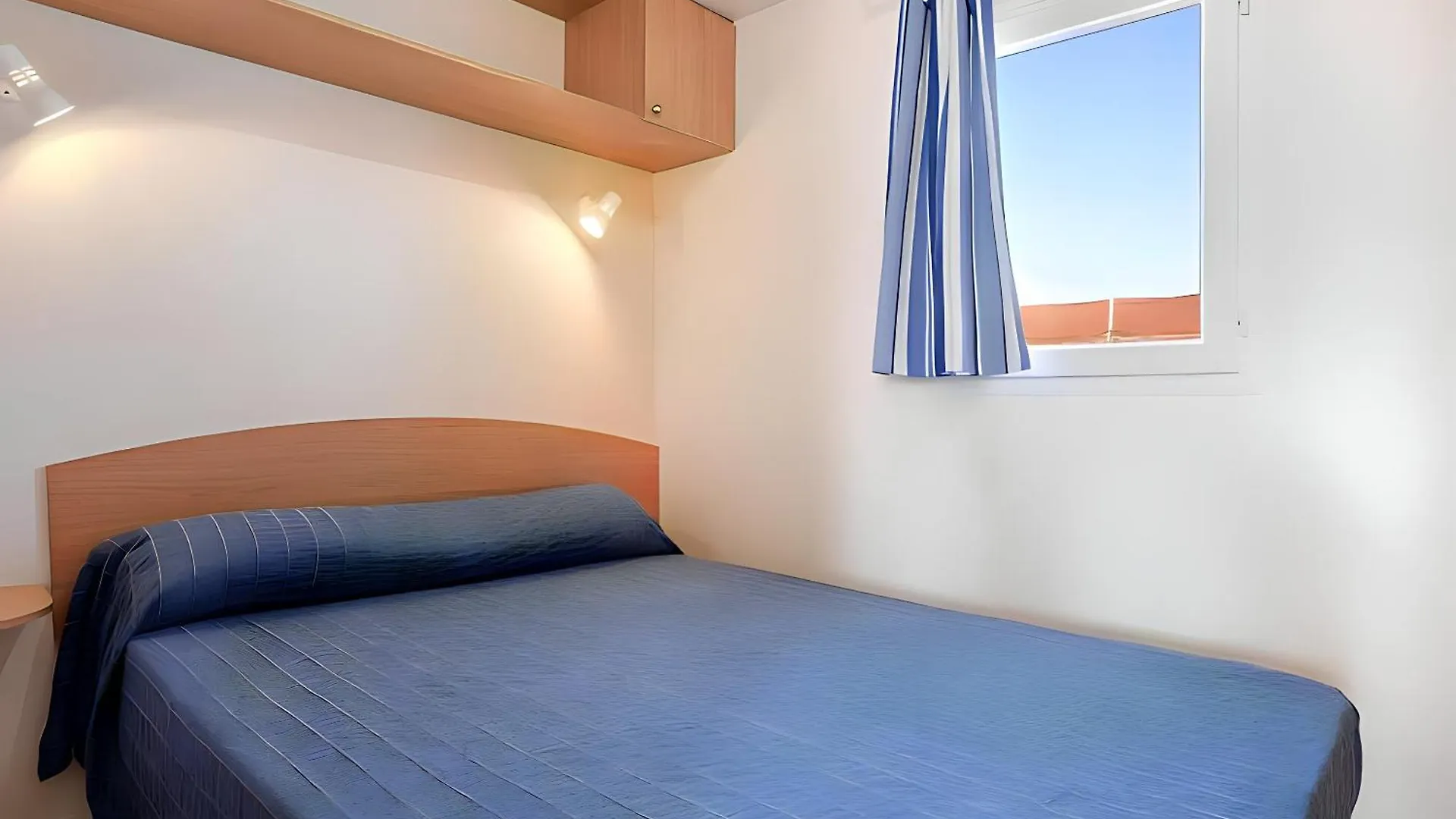 Bungalows Cerca De La Playa Con Piscina, Jardin Conil De La Frontera Campingplads