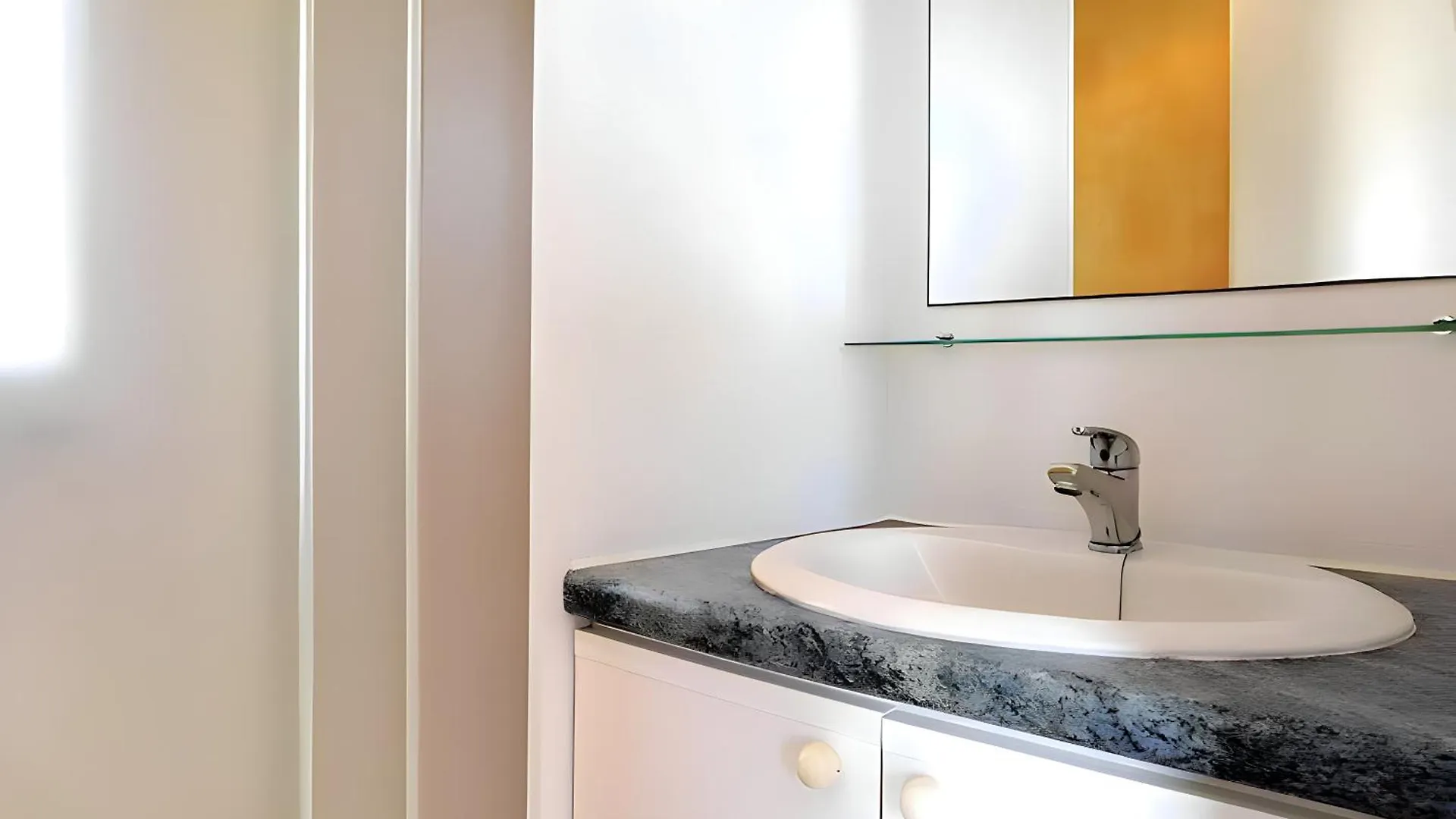 Bungalows Cerca De La Playa Con Piscina, Jardin كونيل ذي لا فرونتيرا