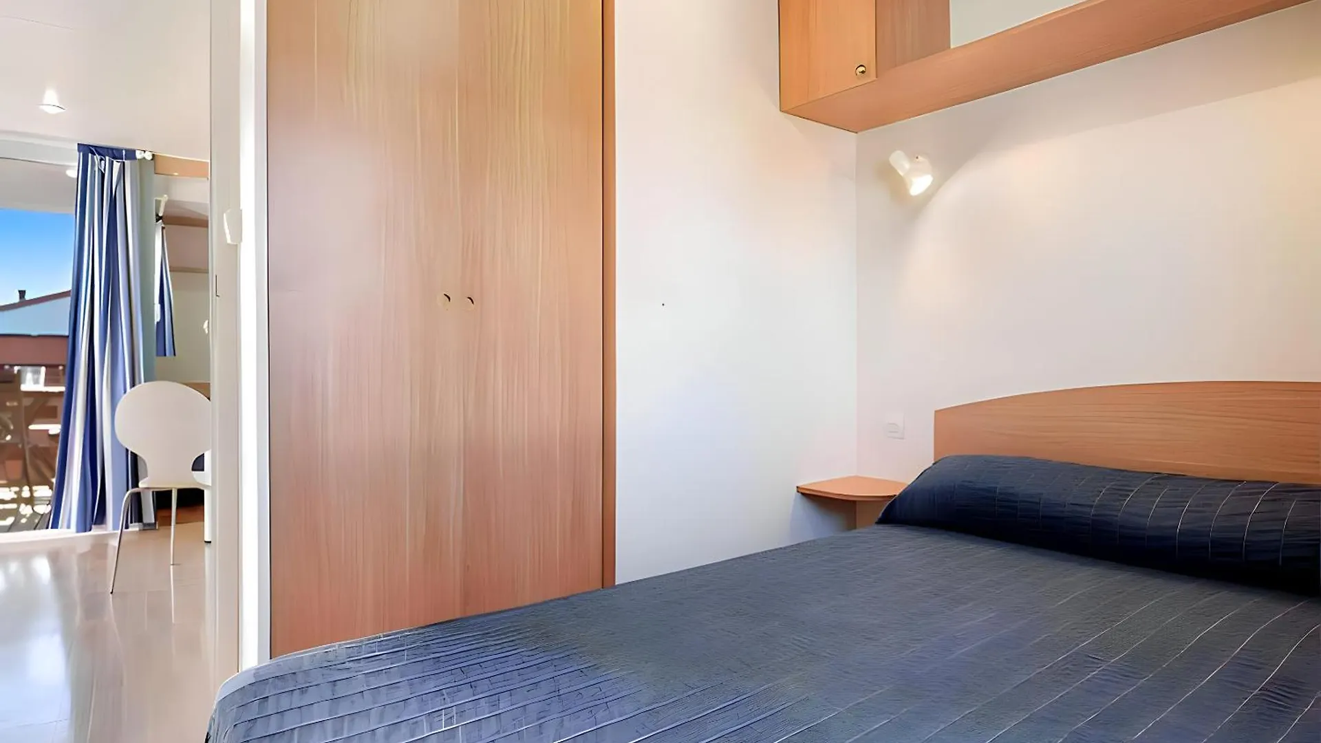 مكان تخييم Bungalows Cerca De La Playa Con Piscina, Jardin كونيل ذي لا فرونتيرا إسبانيا